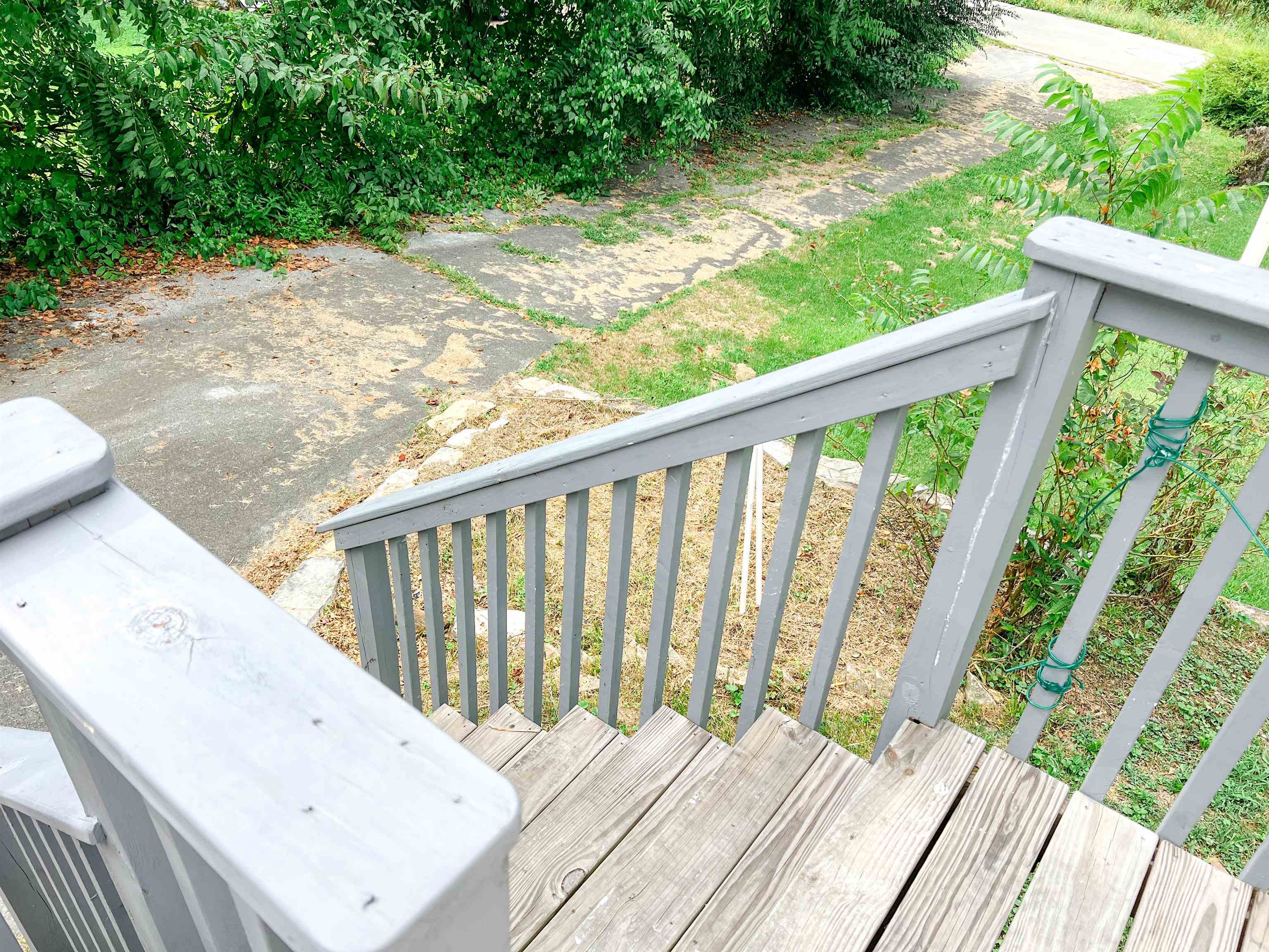 202 Morris Street Waynesboro, TN 38485 - Photo 36 of 36 View of wooden terrace