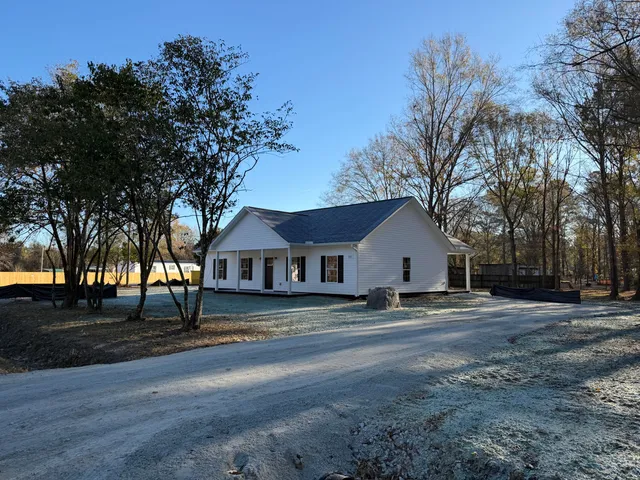 $292,900 | 601 Durango Lane, Cottageville, SC 29435