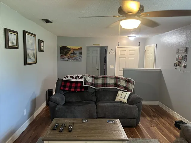 $329,800 | 563 Chestnut Court, Deltona, FL 32725