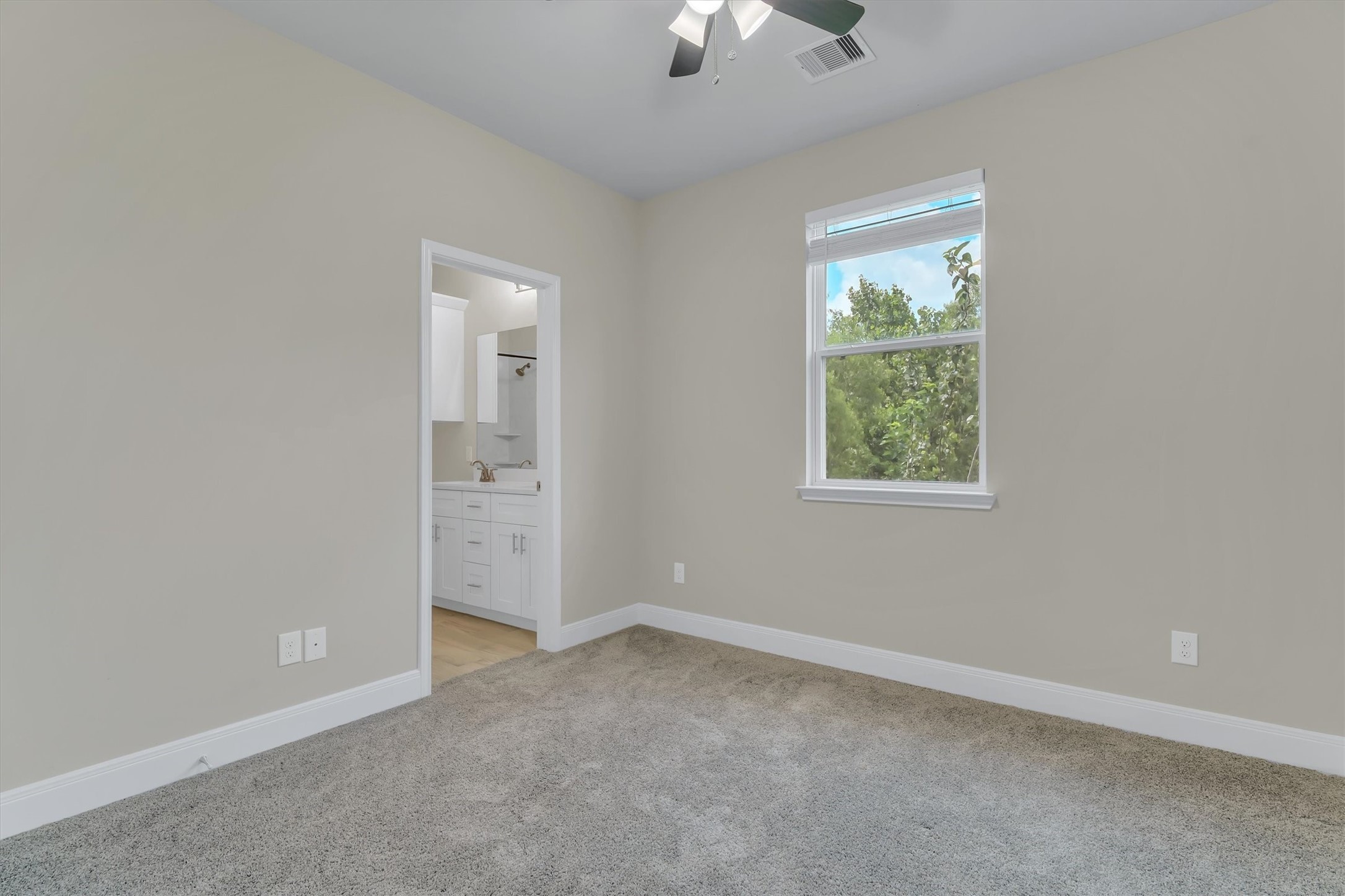 8318 Sunnyhill Street Houston, TX 77088 - Photo 21 of 33