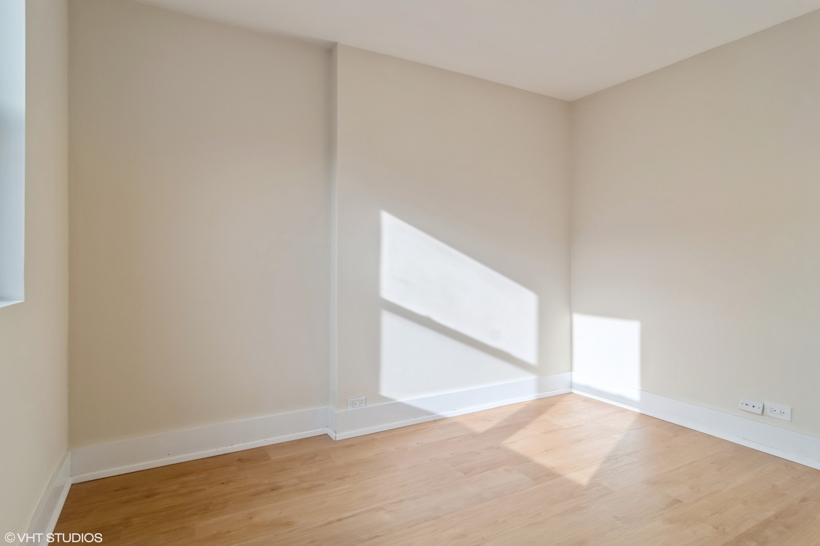 1047 West Madison Street, Unit 303 Chicago, IL 60607 - Photo 11 of 16