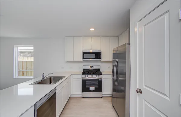 $2,300 | 26926 Cascade Sunrise Street, Katy, TX 77493