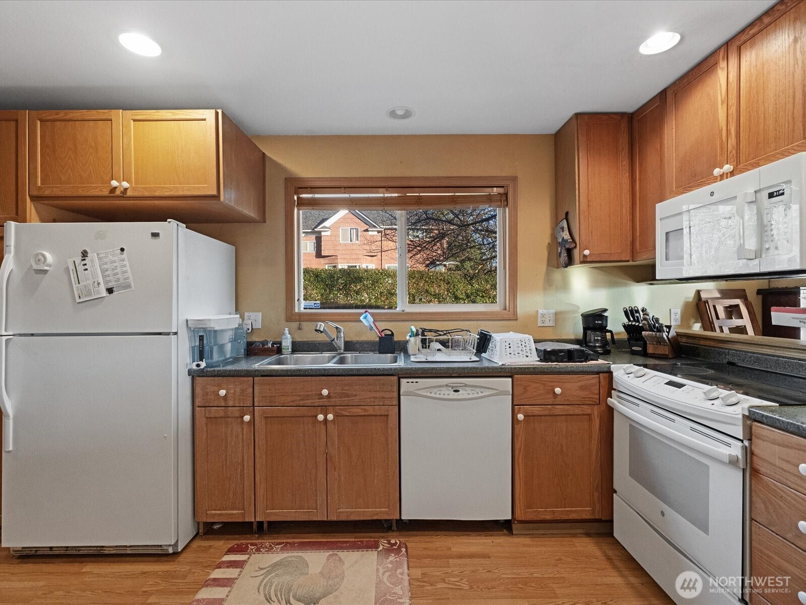 7728 South Lake Stevens Road Lake Stevens, WA 98258 - Photo 8 of 33