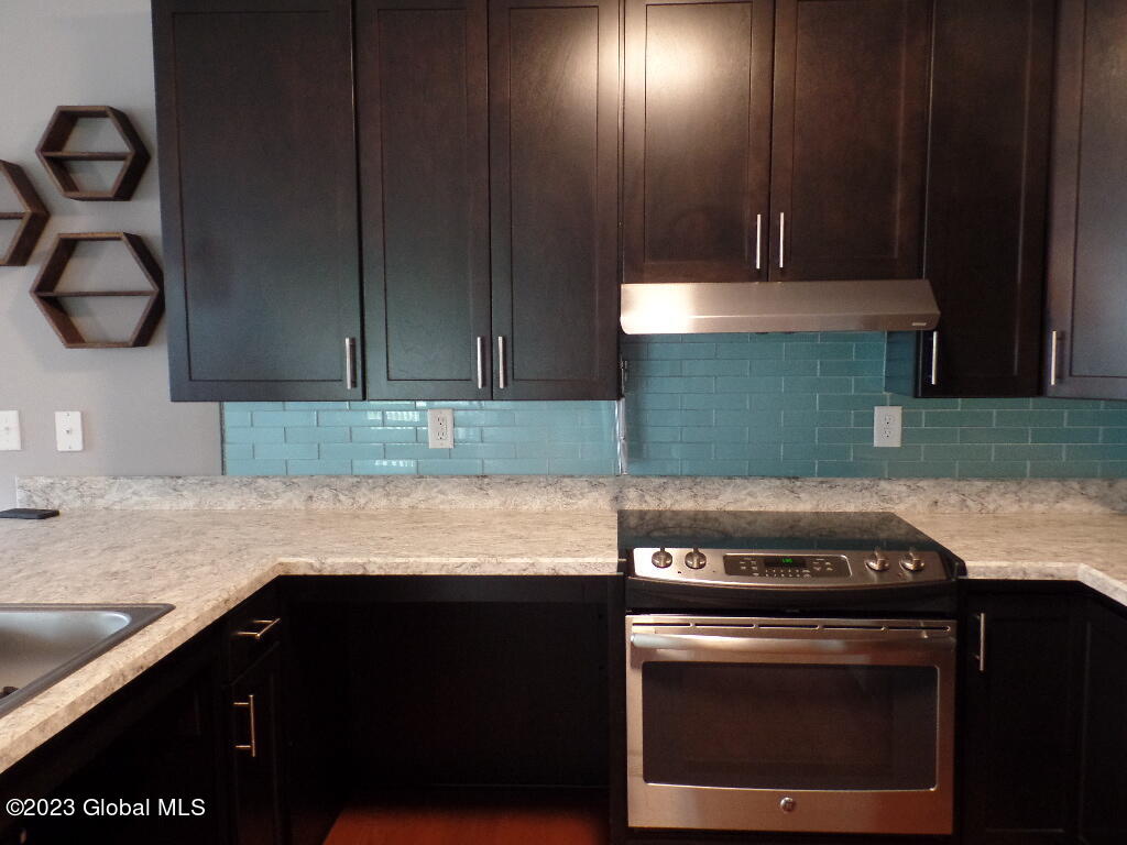 164 Paddock Circle Rotterdam, NY 12306 - Photo 12 of 53 SAM_4424 (1)