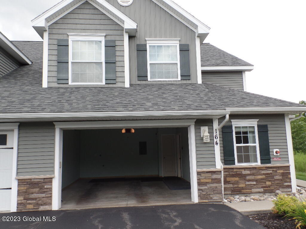 164 Paddock Circle Rotterdam, NY 12306 - Photo 2 of 53 SAM_4431 (1)