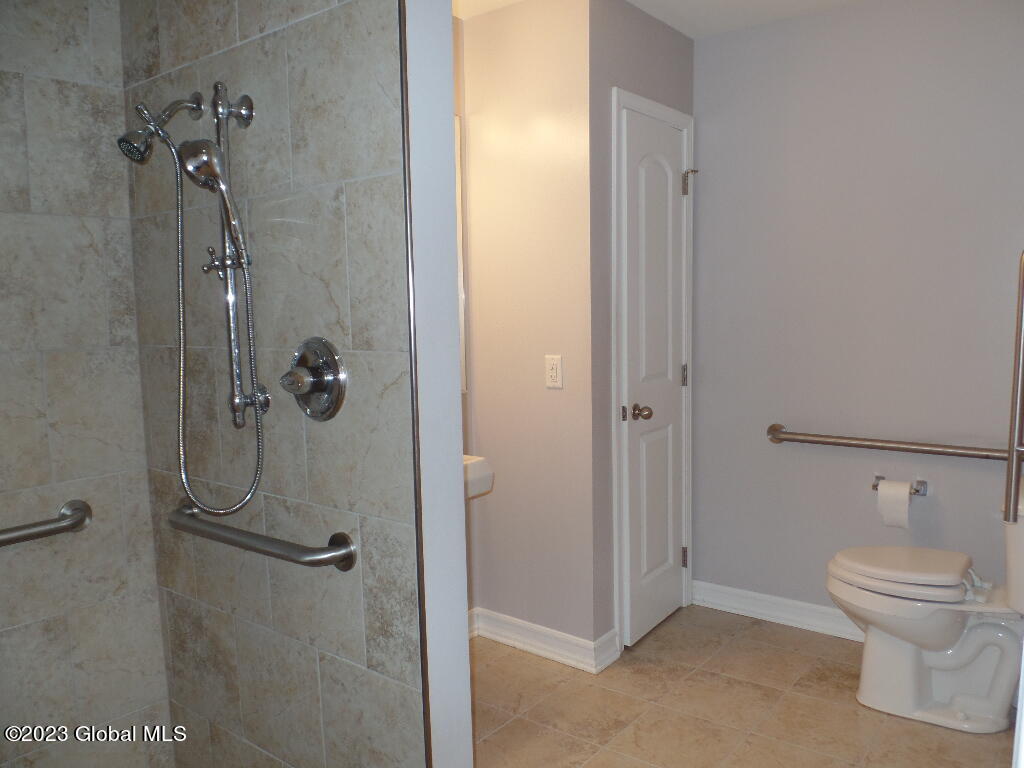 164 Paddock Circle Rotterdam, NY 12306 - Photo 22 of 53 SAM_4401 (1)