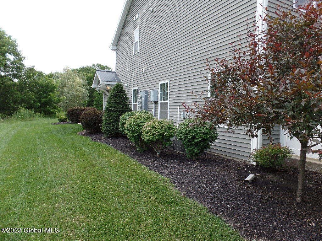 164 Paddock Circle Rotterdam, NY 12306 - Photo 45 of 53 SAM_4342