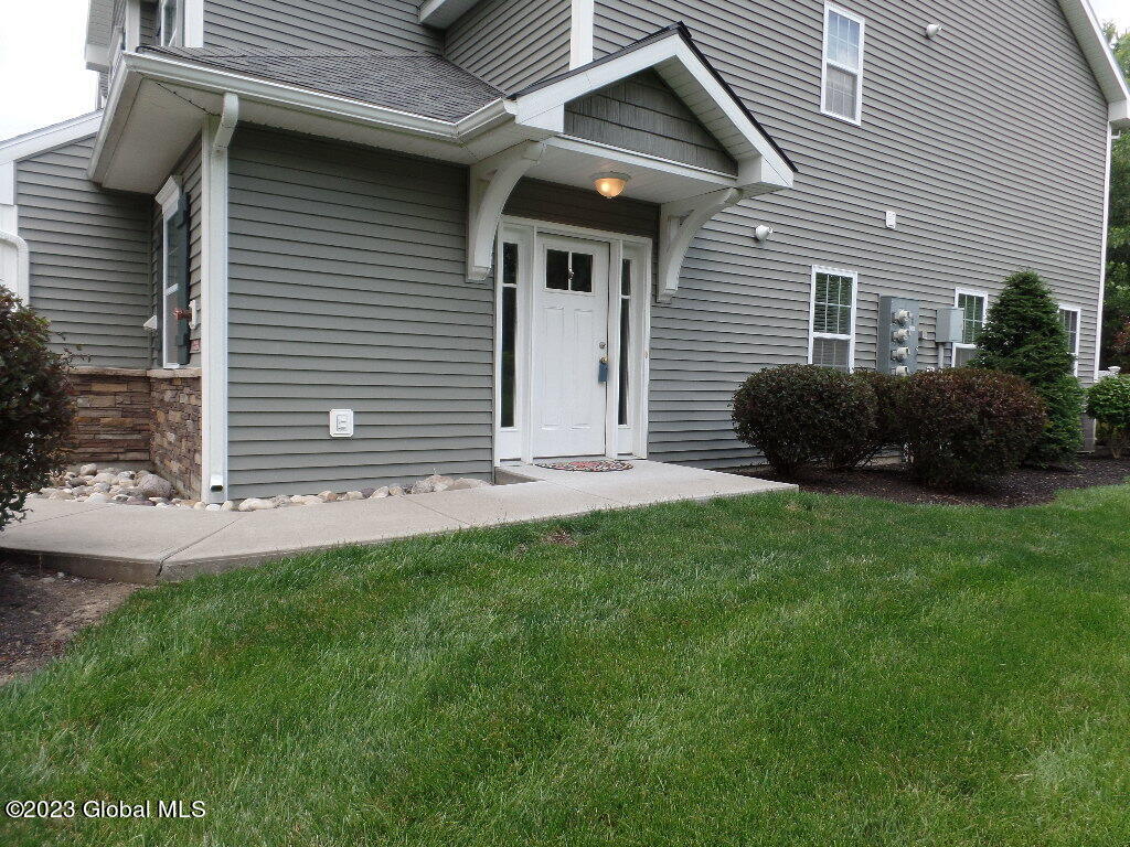 164 Paddock Circle Rotterdam, NY 12306 - Photo 46 of 53 SAM_4340 (1)