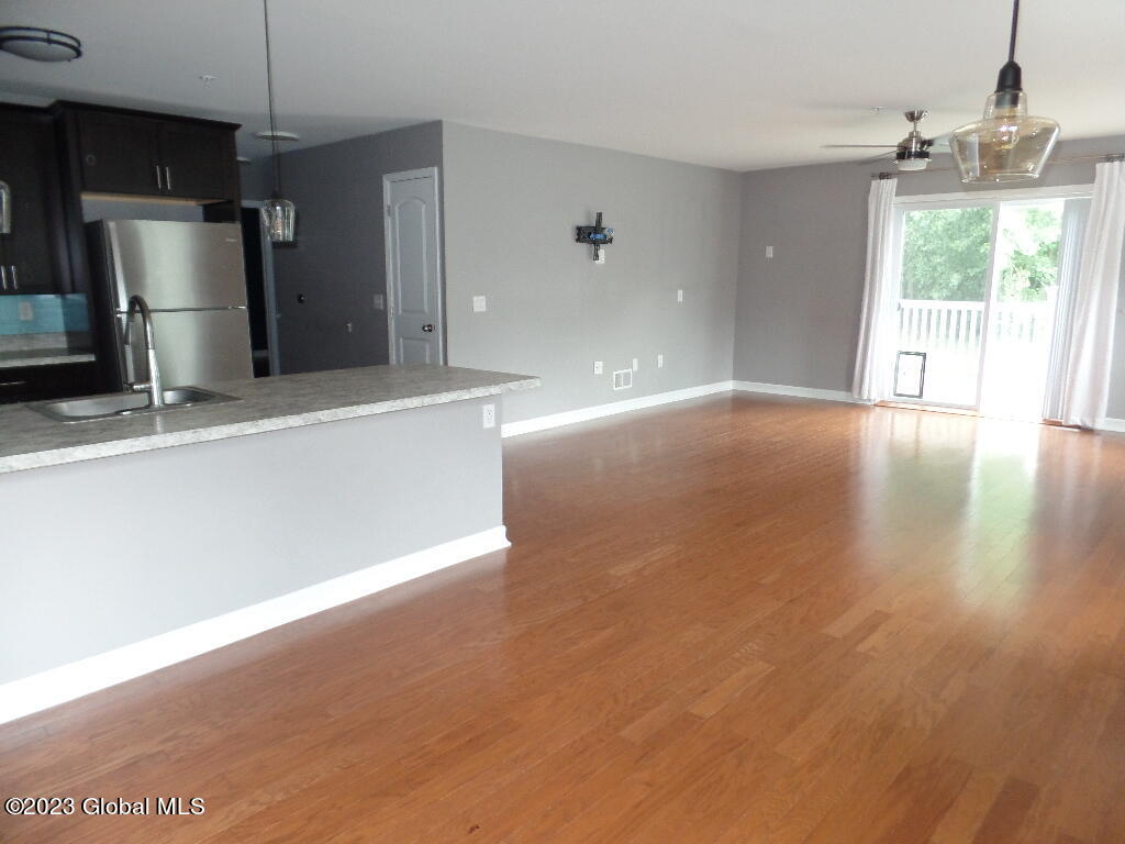 164 Paddock Circle Rotterdam, NY 12306 - Photo 5 of 53 SAM_4436