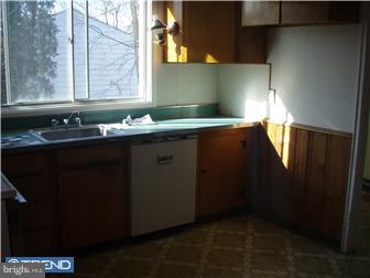 705 Fraser Road Glenside, PA 19038 - Photo 2 of 7 Kitchen