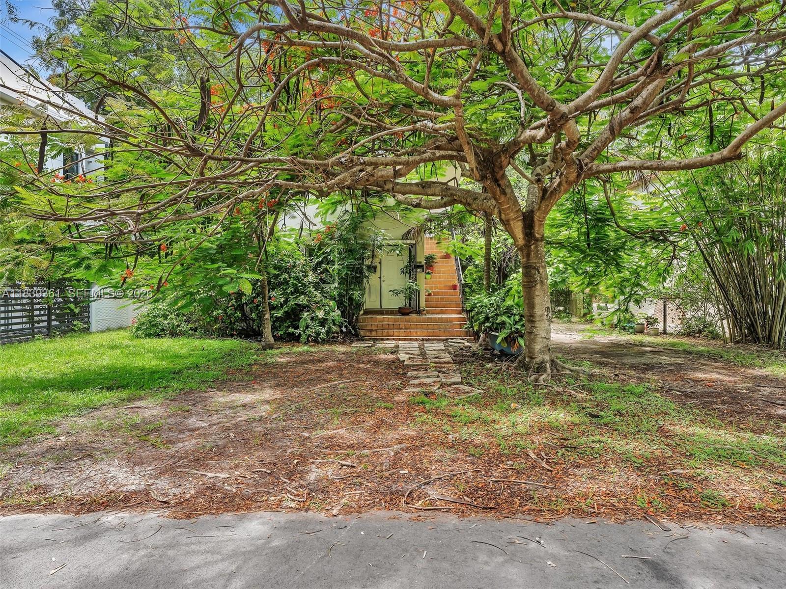 3210 Elizabeth Street Miami, FL 33133 - Photo 3 of 69