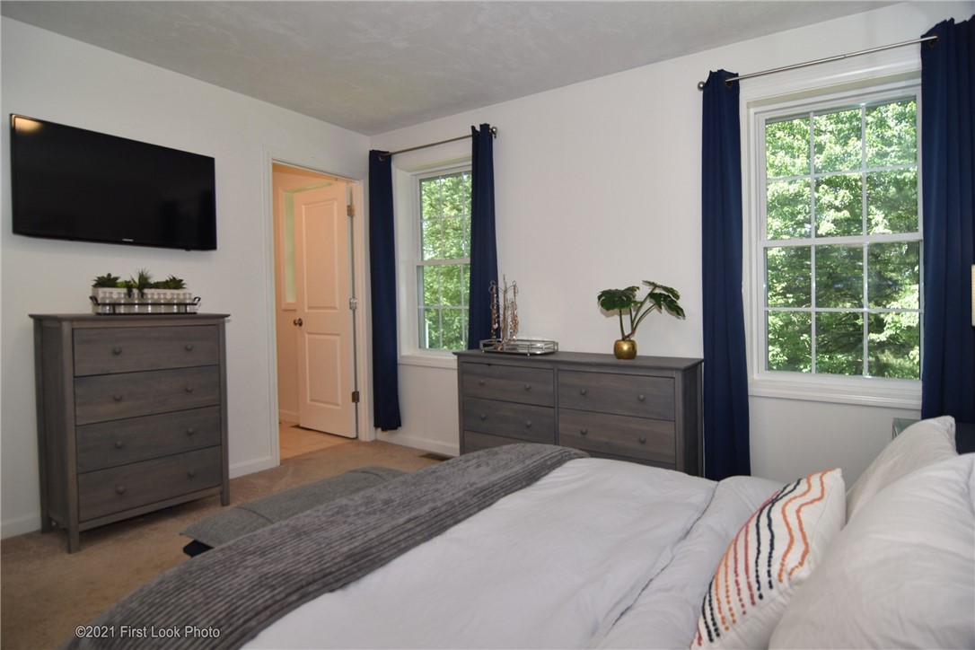 162 William Henry Road Scituate, RI 02857 - Photo 17 of 37
