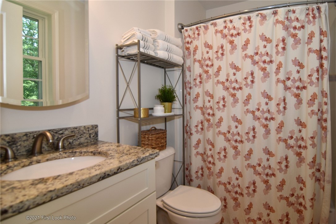 162 William Henry Road Scituate, RI 02857 - Photo 19 of 37