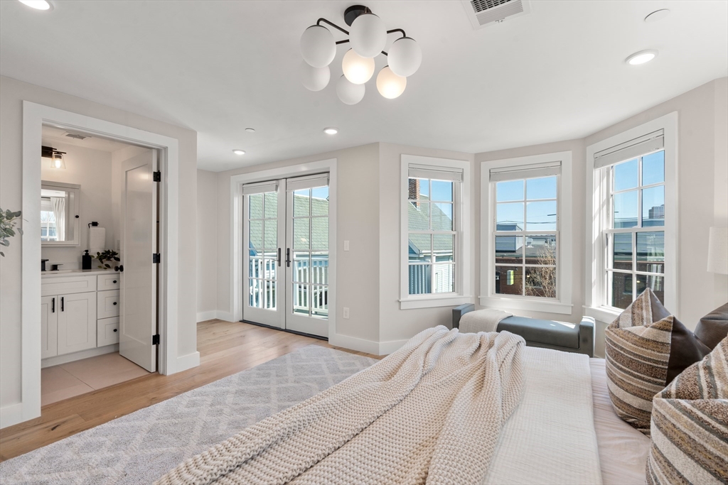 7 Dane Street, Unit D Somerville, MA 02143 - Photo 10 of 17