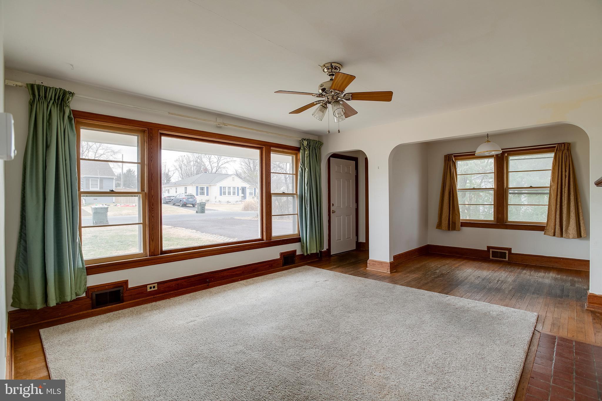 1109 Lee Street Culpeper, VA 22701 - Photo 2 of 36