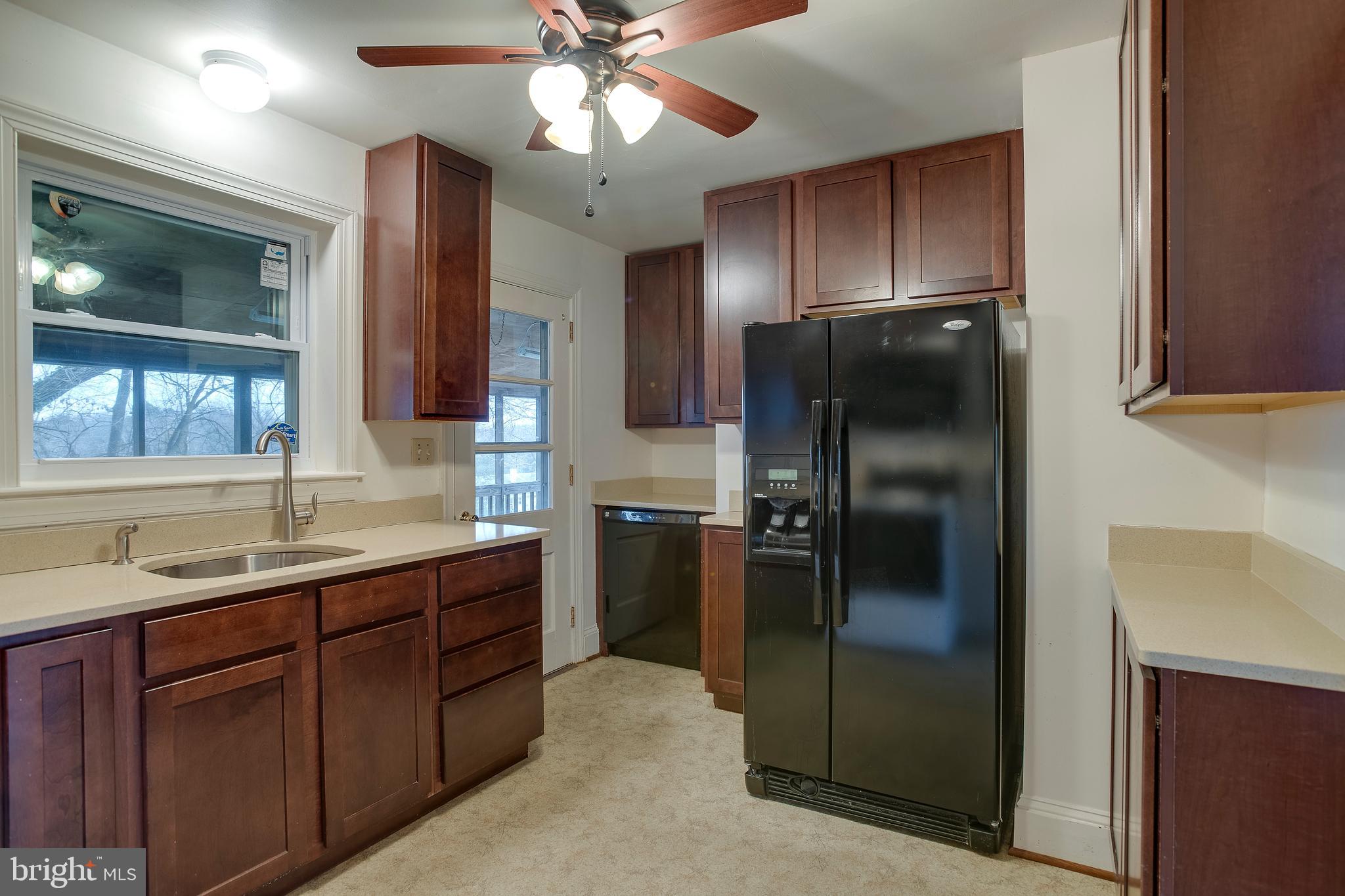 1109 Lee Street Culpeper, VA 22701 - Photo 9 of 36