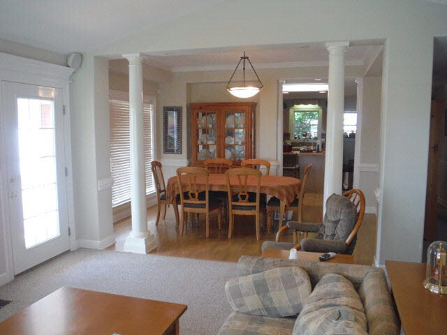 10611 County Road 95 Elberta, AL 36530 - Photo 10 of 19 Living room