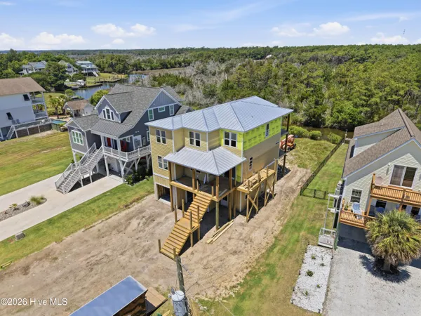 $1,350,000 | 136 Singleton Street, Sneads Ferry, NC 28460