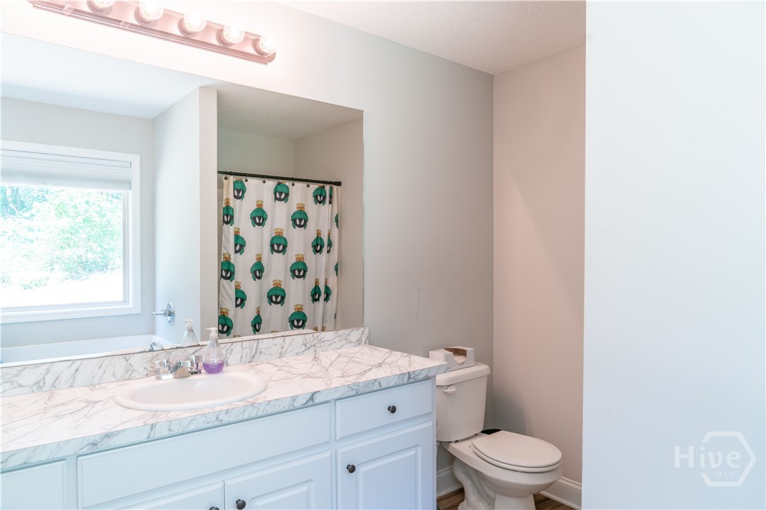100 Dove Circle Colbert, GA 30628 - Photo 7 of 31 Master Bathroom