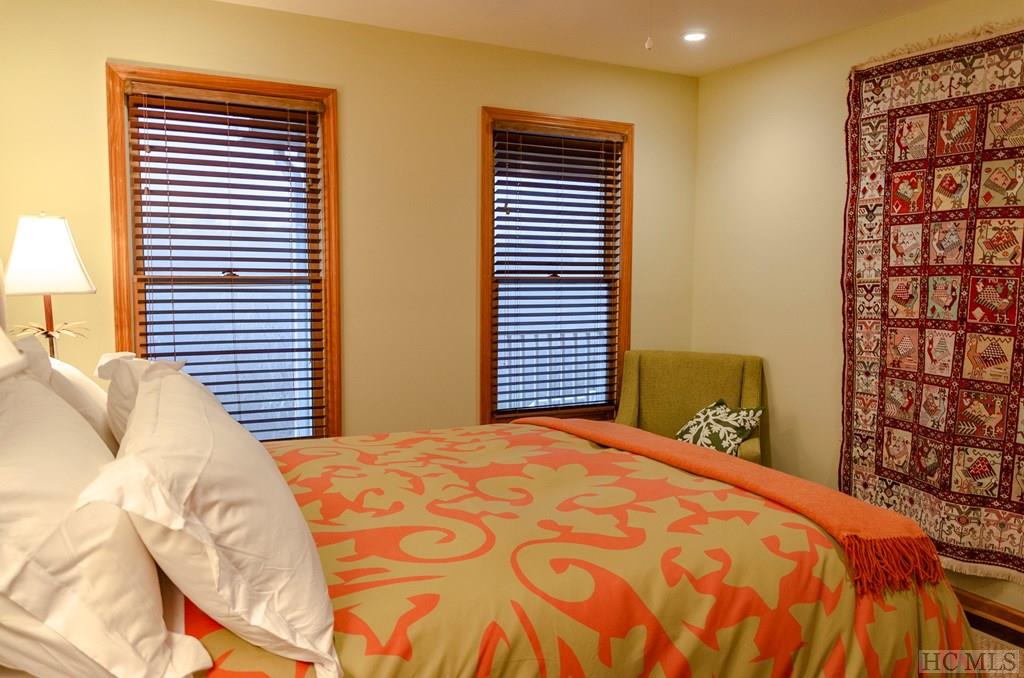 198 Klein Road Highlands, NC 28741 - Photo 22 of 33 Gallery Image 22