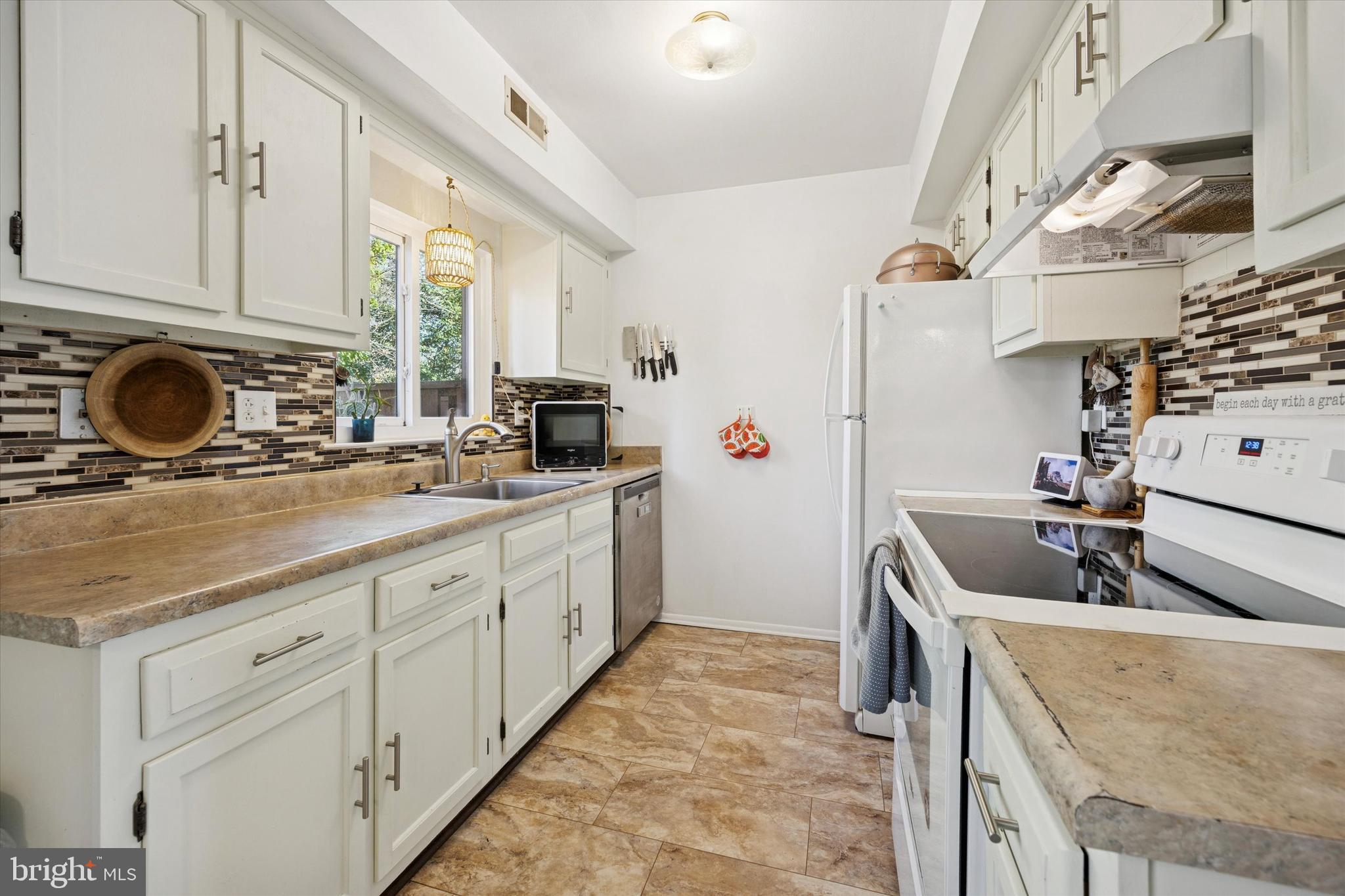 18 Trowbridge Lane, Unit BB Clementon, NJ 08021 - Photo 11 of 29