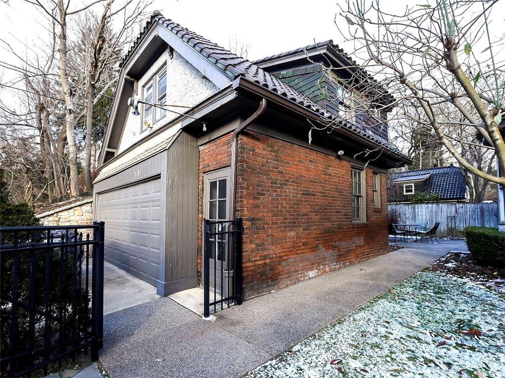 5601 Marlborough Road Pittsburgh, PA 15217 - Photo 23 of 25 2 CAR GARAGE WITH BONUS SPACE ABOVE