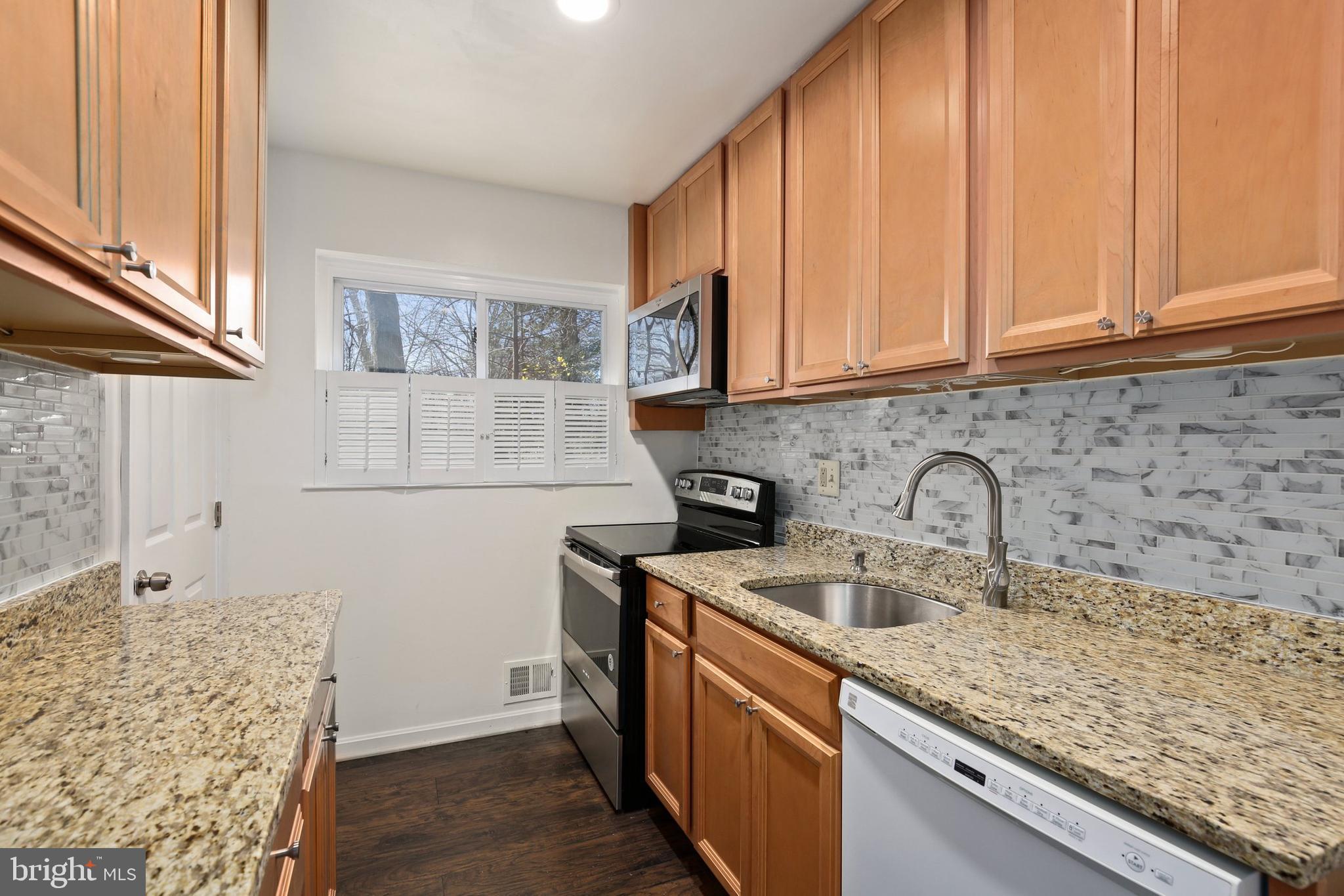11518 Mapleview Drive Silver Spring, MD 20902 - Photo 15 of 38