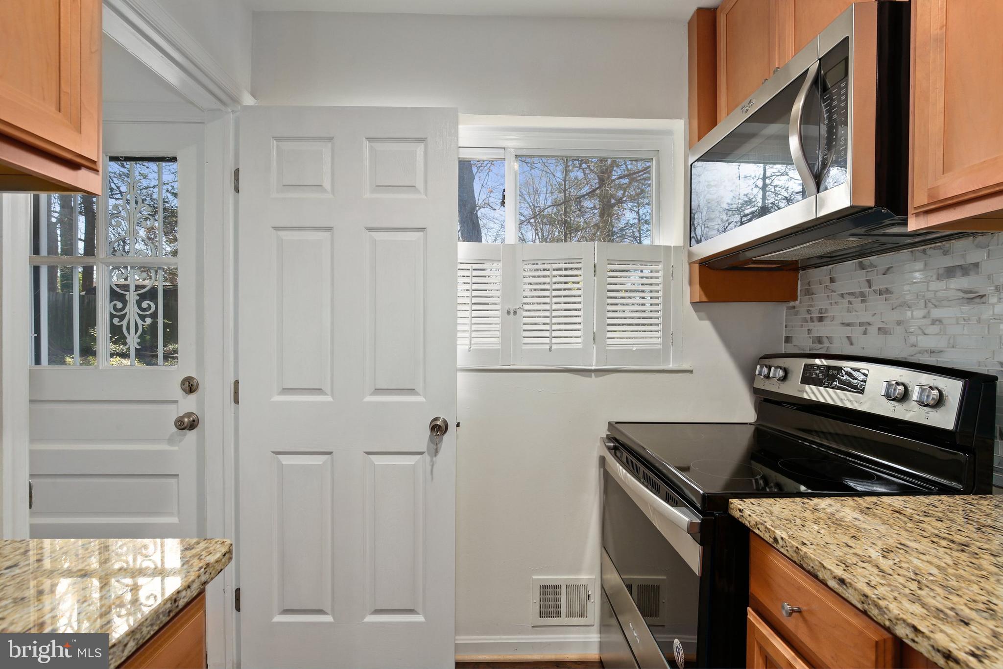 11518 Mapleview Drive Silver Spring, MD 20902 - Photo 17 of 38