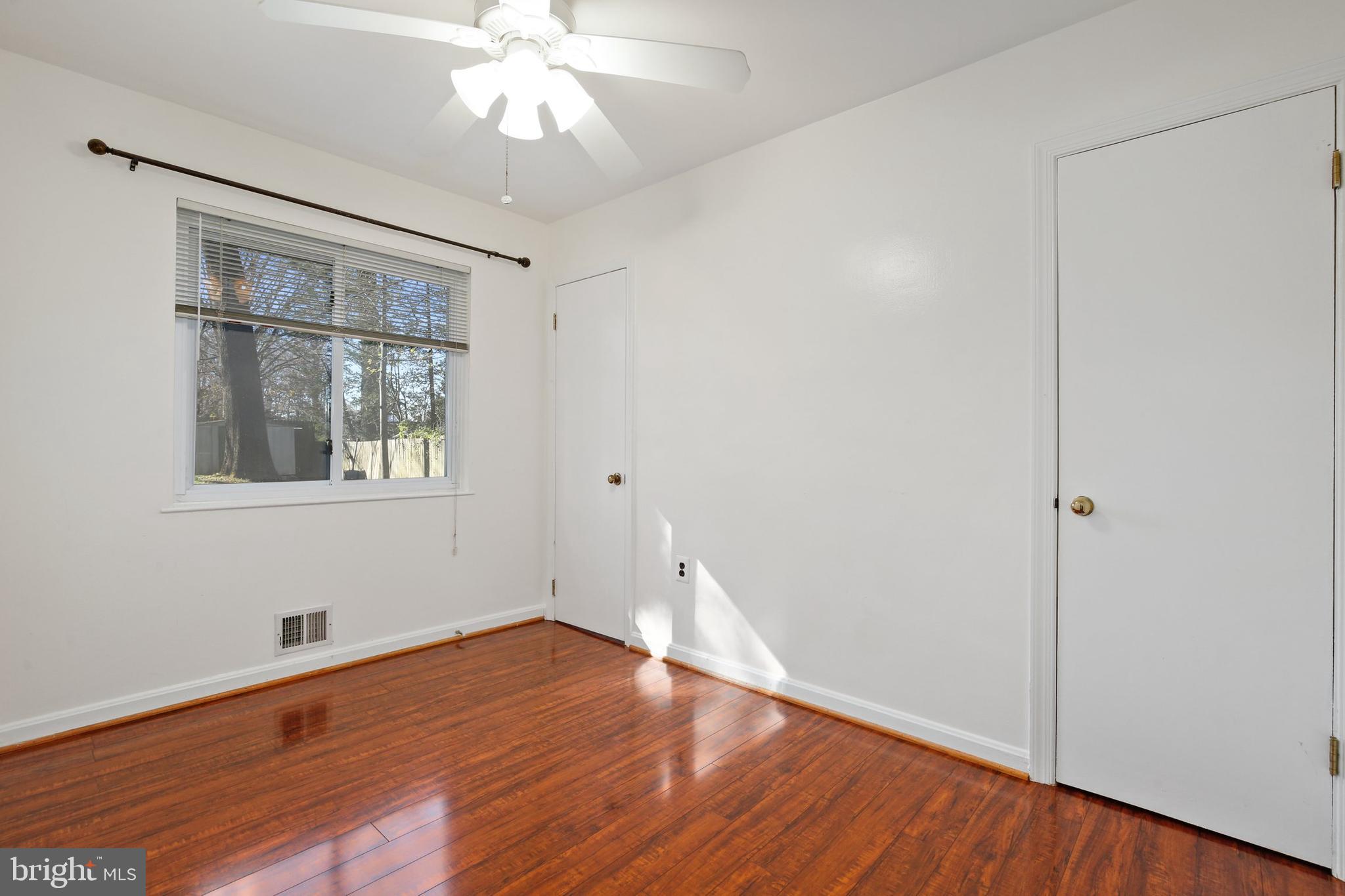 11518 Mapleview Drive Silver Spring, MD 20902 - Photo 18 of 38