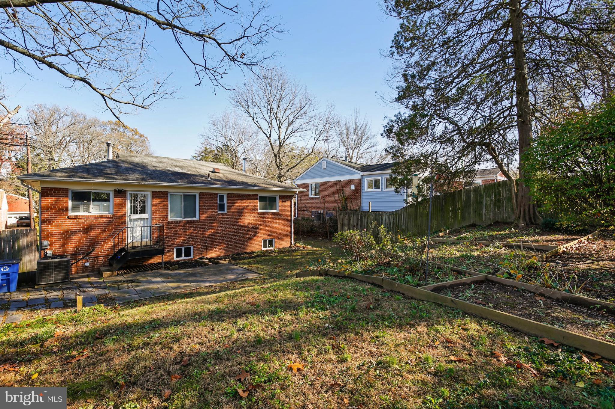 11518 Mapleview Drive Silver Spring, MD 20902 - Photo 33 of 38