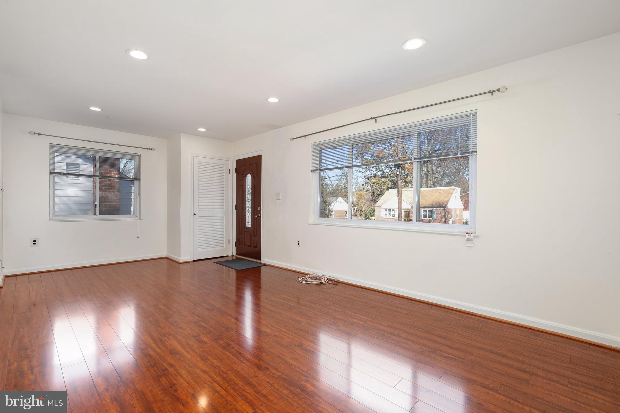 11518 Mapleview Drive Silver Spring, MD 20902 - Photo 8 of 38