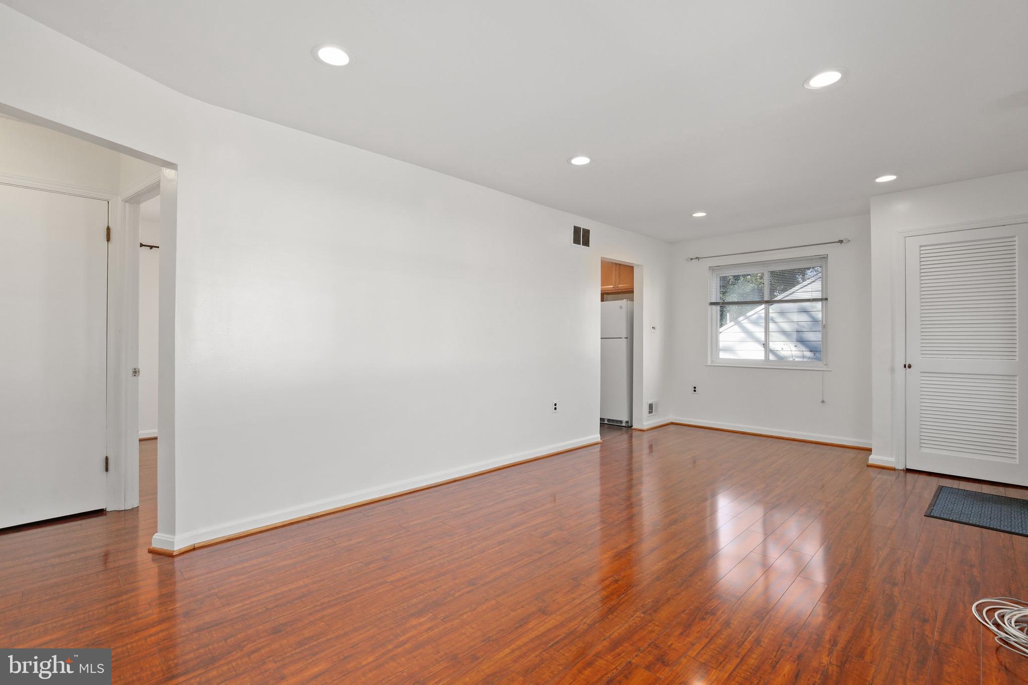 11518 Mapleview Drive Silver Spring, MD 20902 - Photo 9 of 38