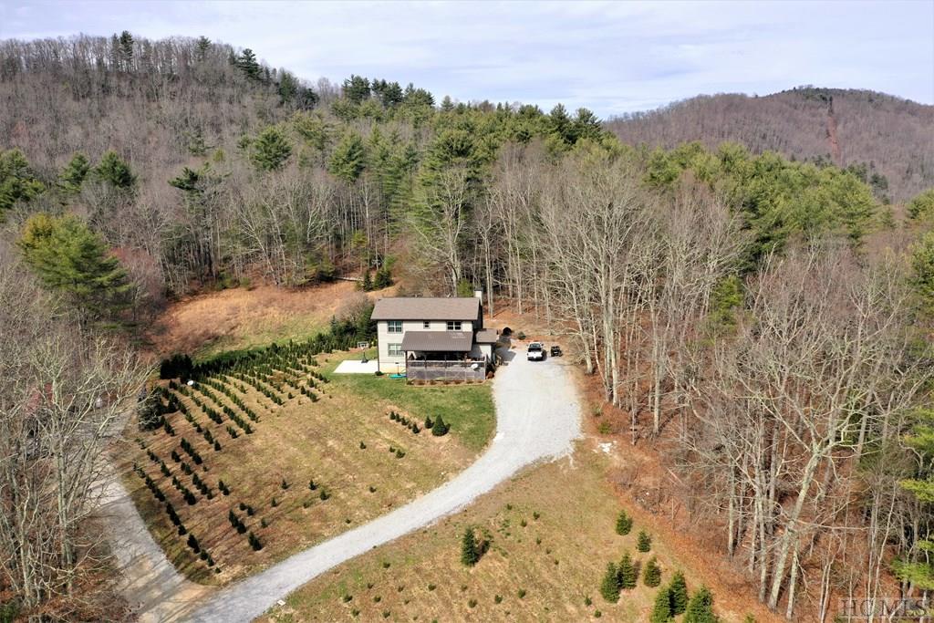 152 Chimney Pond Road Cullowhee, NC 28723 - Photo 2 of 26 Gallery Image 2