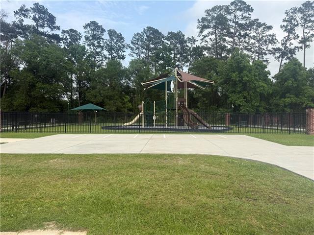 30684 Blue Wing Crescent Springfield, LA 70462 - Photo 4 of 5