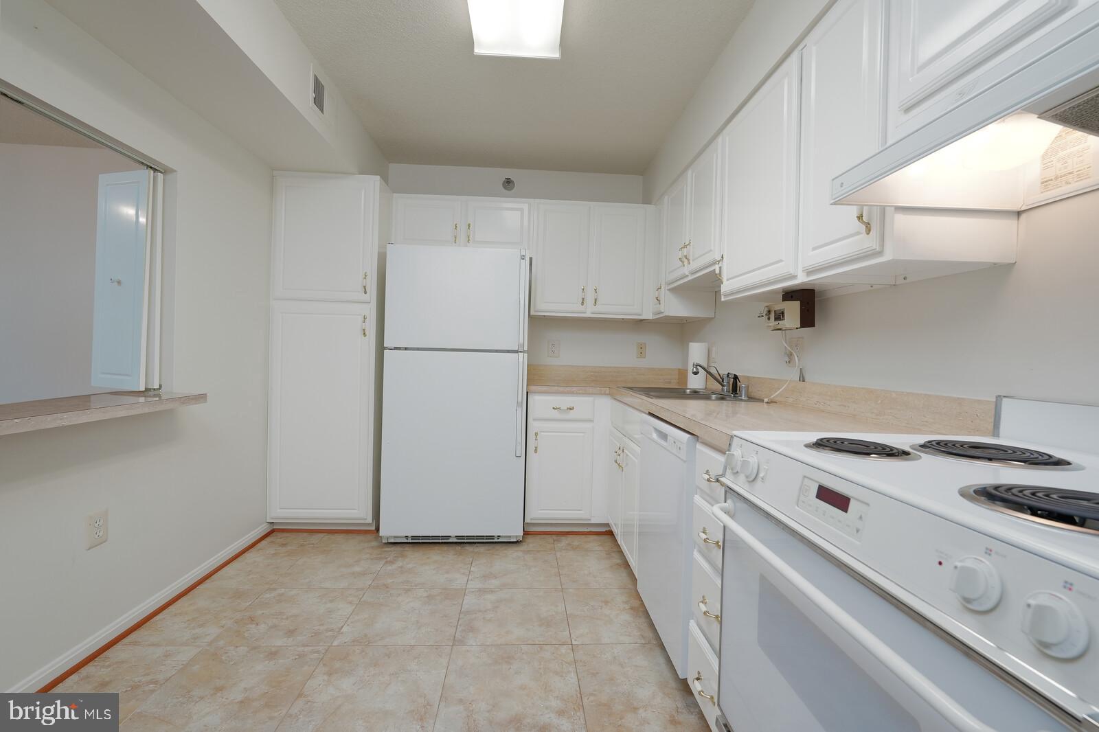 14800 Pennfield Circle, Unit 202 Silver Spring, MD 20906 - Photo 11 of 30 2 pantry's for all of your storage needs