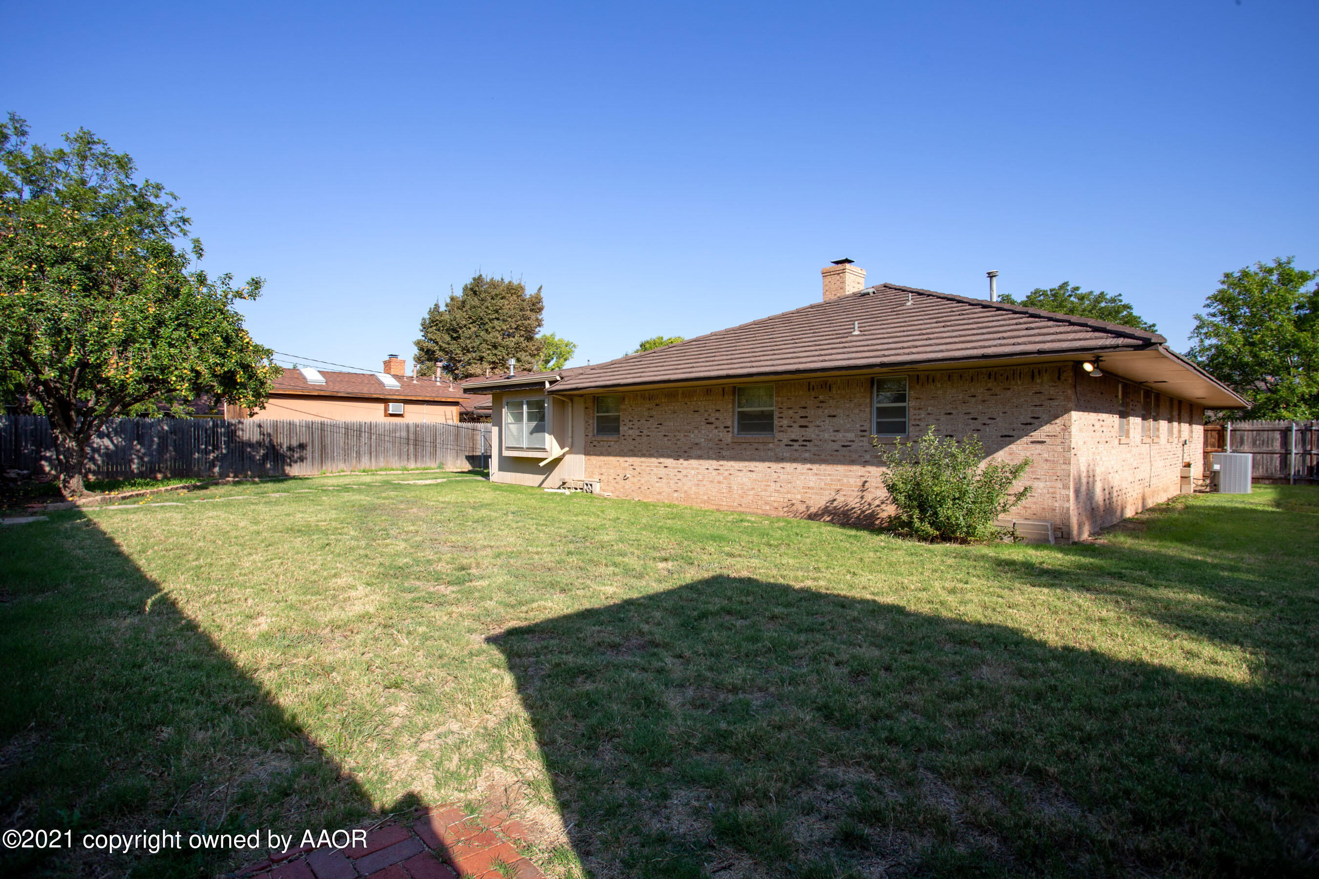 6317 Elmhurst Road Amarillo, TX 79106 - Photo 22 of 25 Backyard