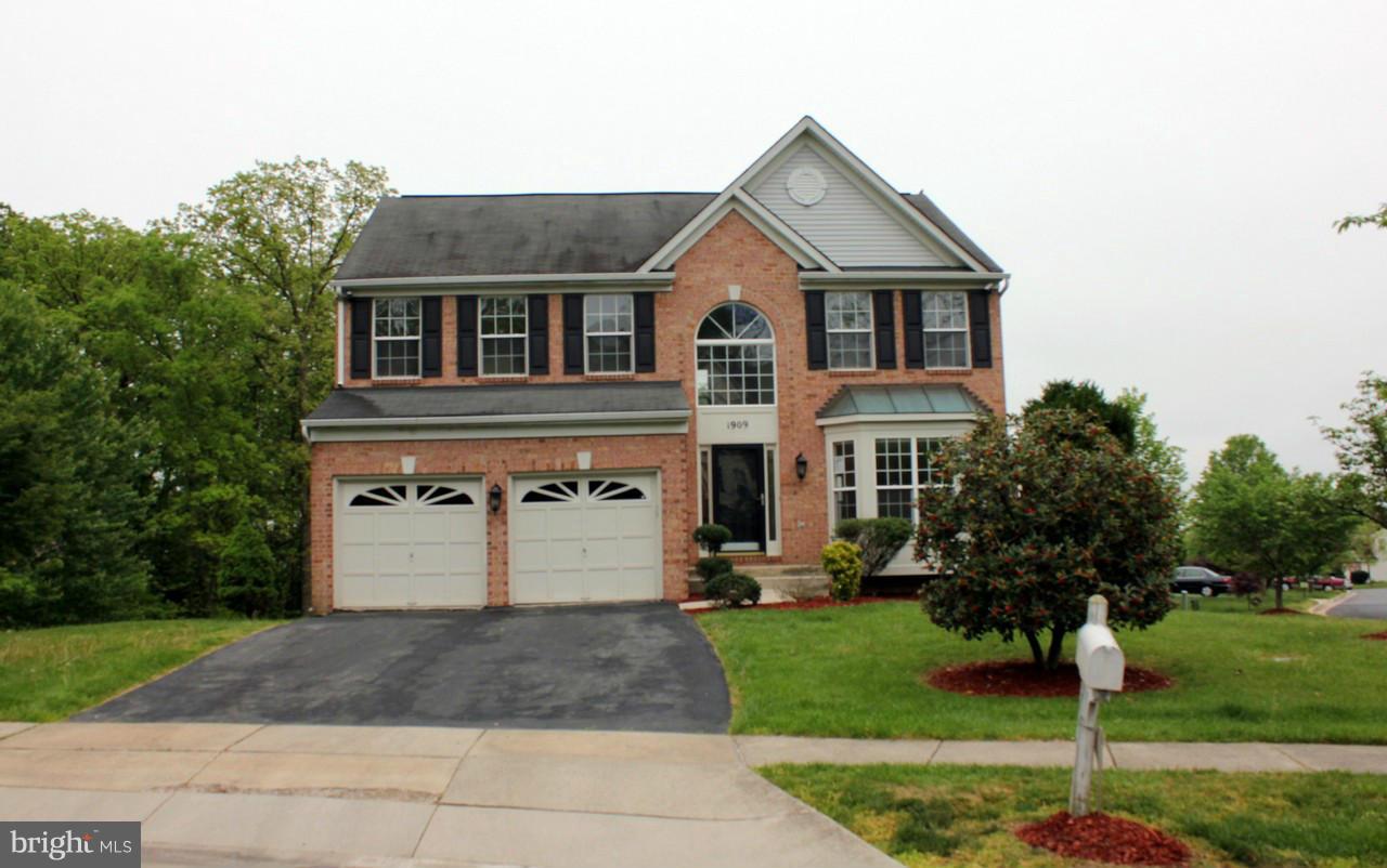 1909 Grey Castle Way Silver Spring, MD 20903 - Photo 1 of 27 Exterior (Front)