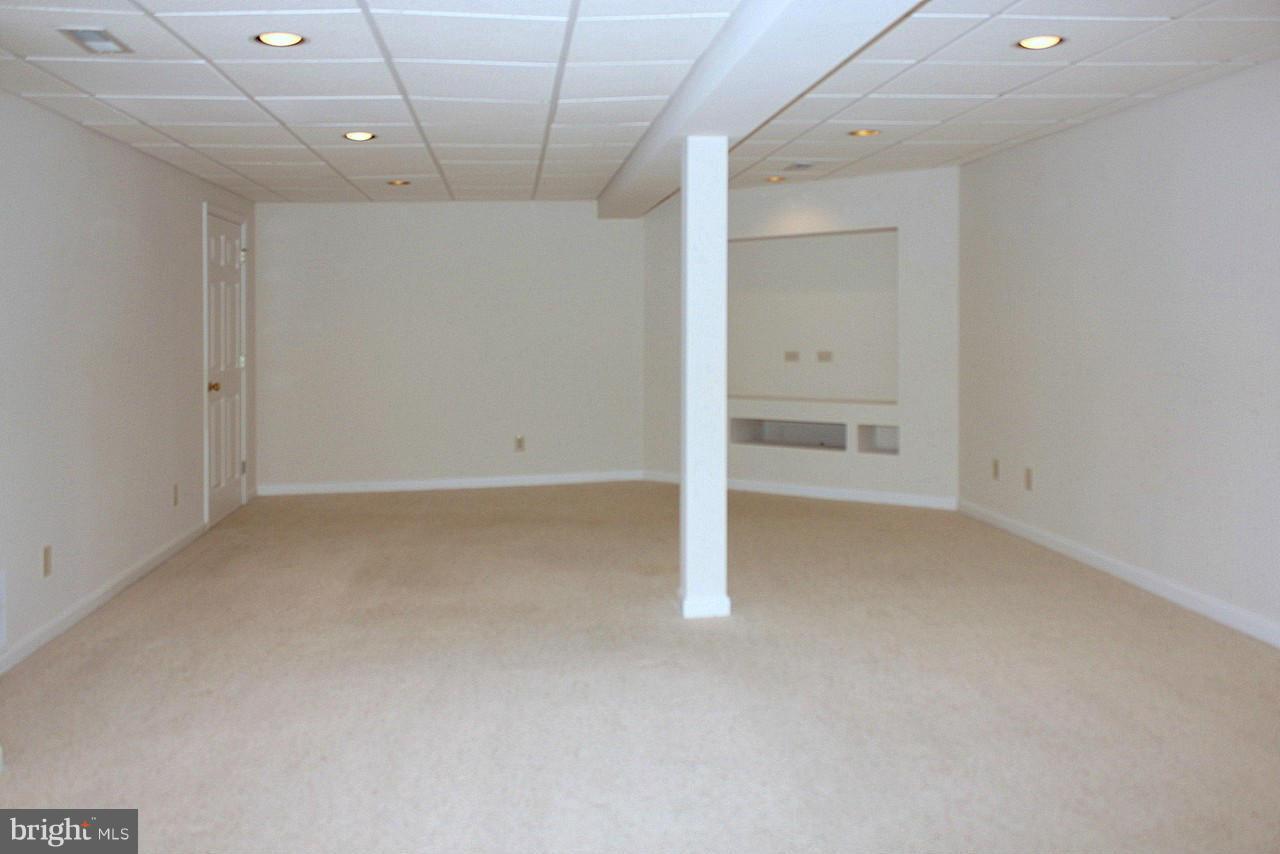1909 Grey Castle Way Silver Spring, MD 20903 - Photo 24 of 27 Interior (General)