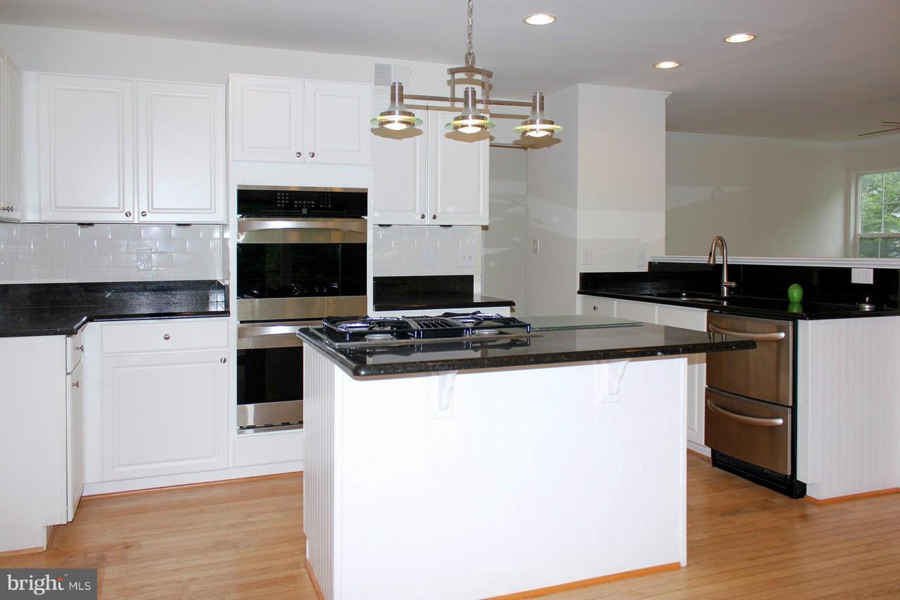 1909 Grey Castle Way Silver Spring, MD 20903 - Photo 9 of 27 Kitchen
