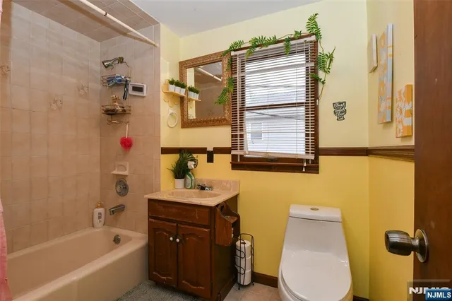 $549,900 | 32 Grove Street, Wanaque, NJ 07465