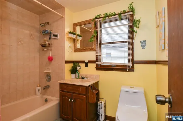 $549,900 | 32 Grove Street, Wanaque, NJ 07465