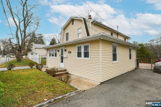 $549,900 | 32 Grove Street, Wanaque, NJ 07465