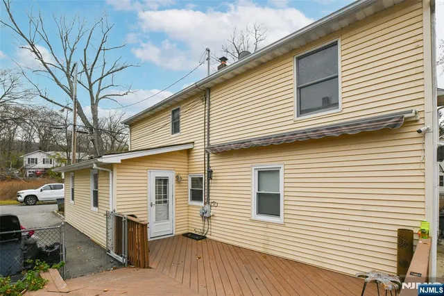 $549,900 | 32 Grove Street, Wanaque, NJ 07465