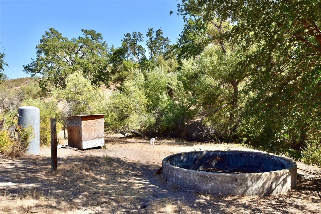 76980 San Antonio Road Bradley, CA 93426 - Photo 39 of 54 a view of outdoor space and garden