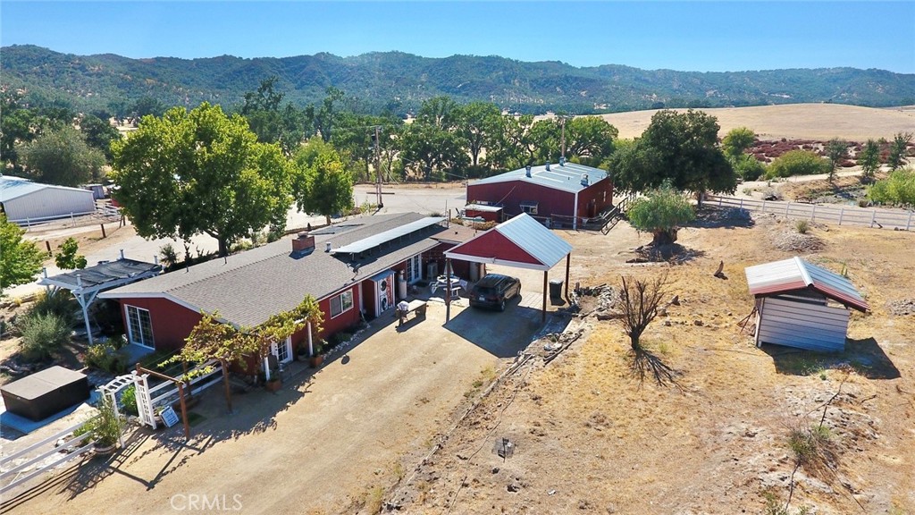 76980 San Antonio Road Bradley, CA 93426 - Photo 44 of 54 a view of outdoor space and city view