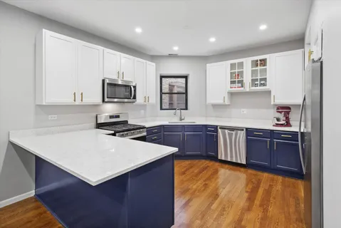 $500,000 | 4748 North Magnolia Avenue, Unit 2S, Chicago, IL 60640
