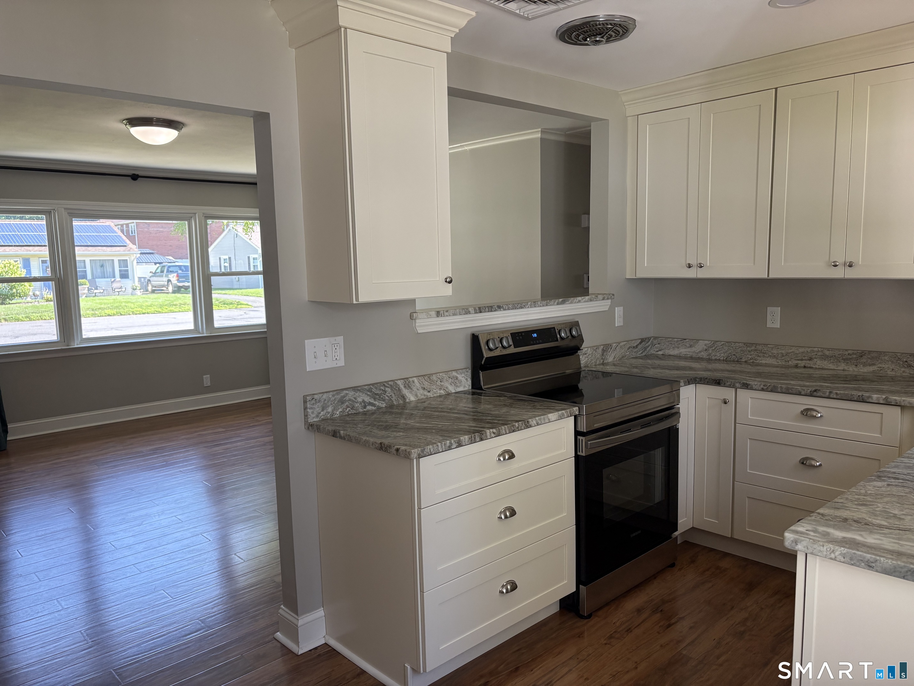 32 Plum Tree Road Plainville, CT 06062 - Photo 6 of 19
