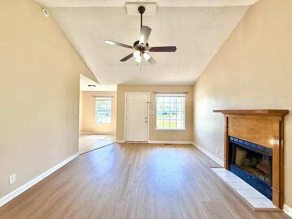 $1,595 | 1215 Marla Drive, Clarksville, TN 37042