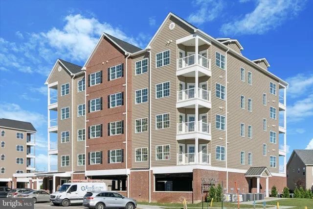 $439,200 | 16453 River View Circle, Bristol, PA 19007