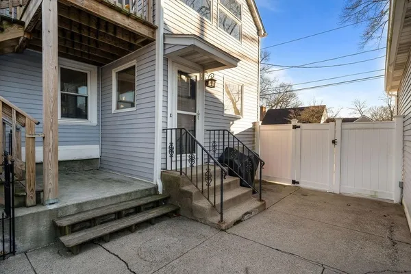 $2,500 | 5 Shippen Avenue, Warwick, RI 02888